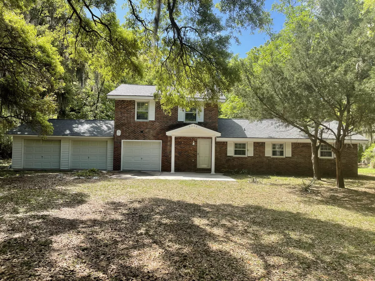 Edisto Island, SC 29438,8392 Herbert Smalls Rd