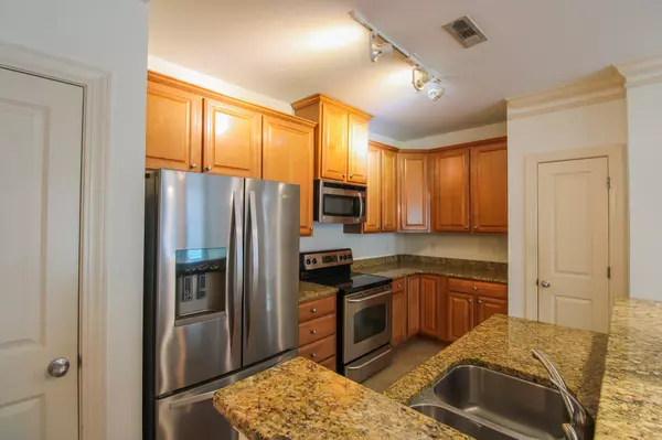 Mount Pleasant, SC 29464,1900 Belle Isle Ave #102