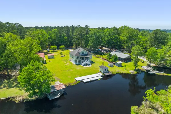 Walterboro, SC 29488,643 Backfield Rd