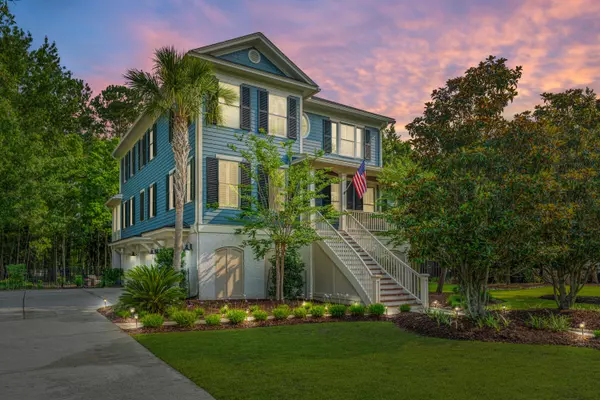 1531 Capel St, Mount Pleasant, SC 29466