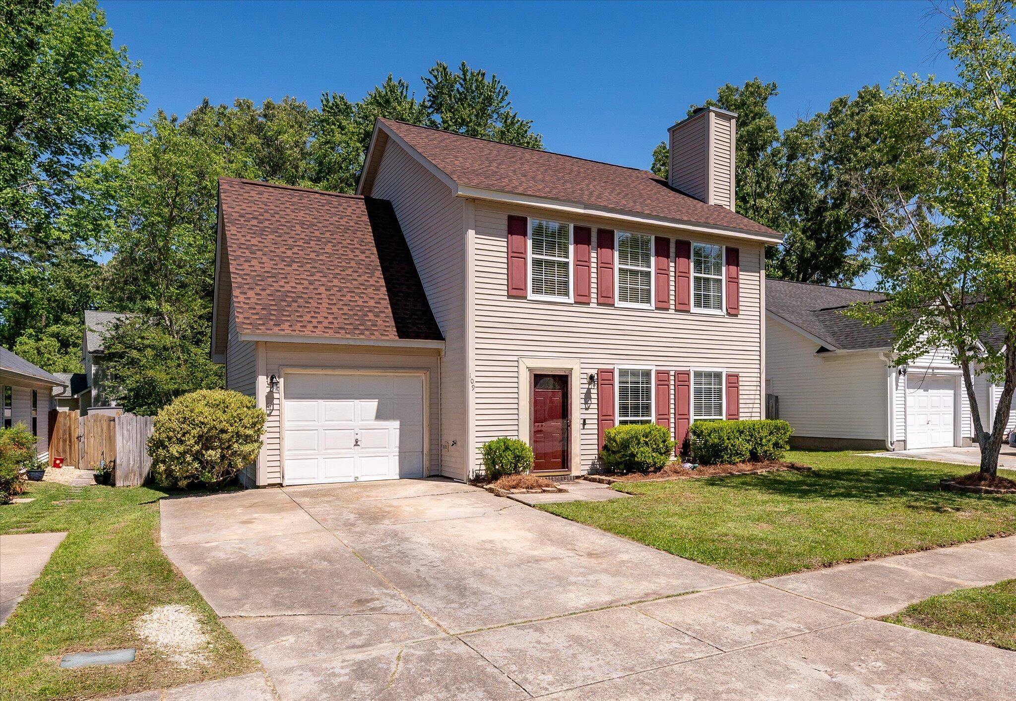 Goose Creek, SC 29445,109 E Hartwick Ln