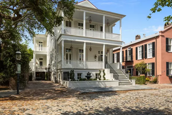 24 Chalmers St, Charleston, SC 29401