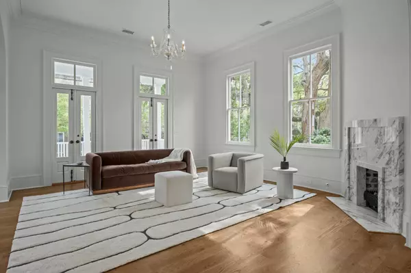 Charleston, SC 29401,24 Chalmers St