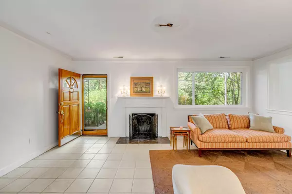 Charleston, SC 29412,2137 Wappoo Dr