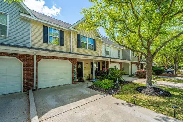 North Charleston, SC 29420,8652 Grassy Oak Trl