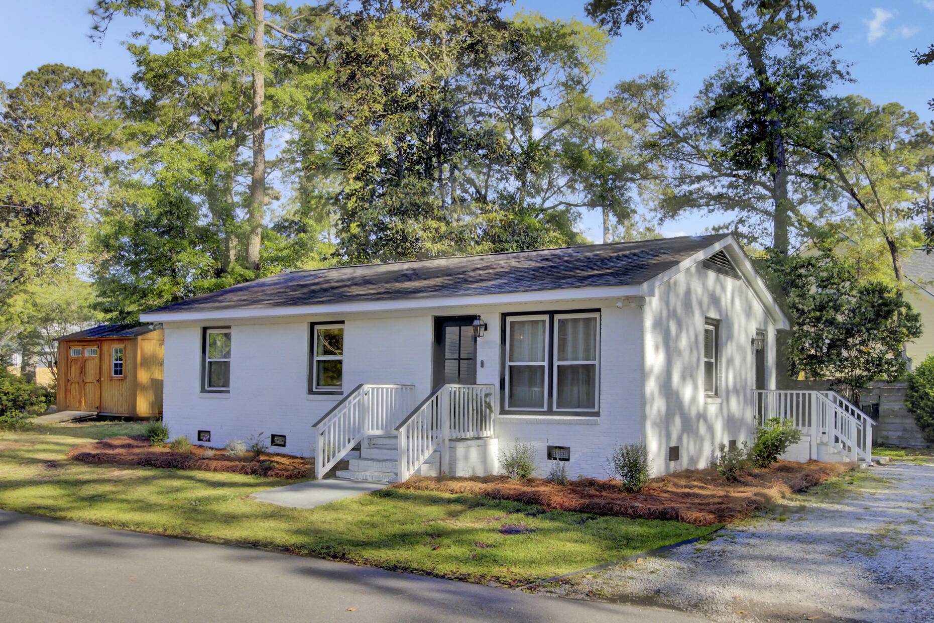 210 Peters St, Summerville, SC 29483