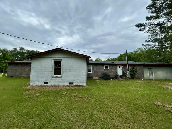 Eutawville, SC 29048,137 Gillens Rd