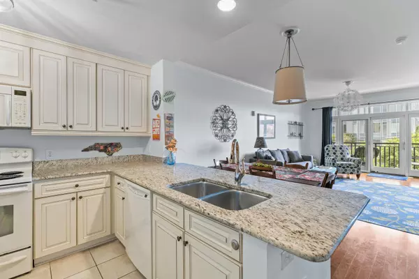 Charleston, SC 29401,33 Calhoun St #123