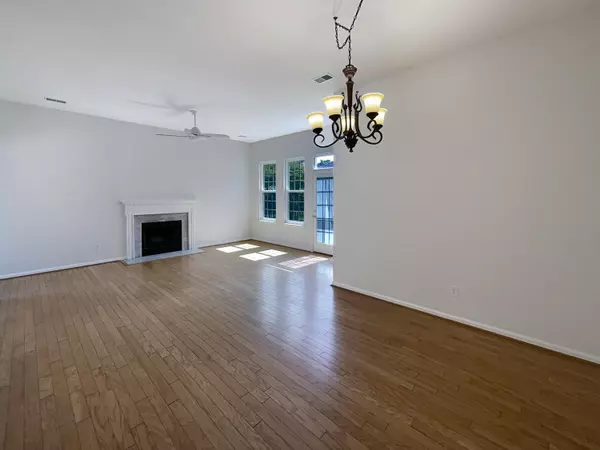 Mount Pleasant, SC 29466,1622 Pin Oak Cut