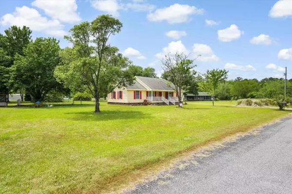 Moncks Corner, SC 29461,449 Mary Lou Ln
