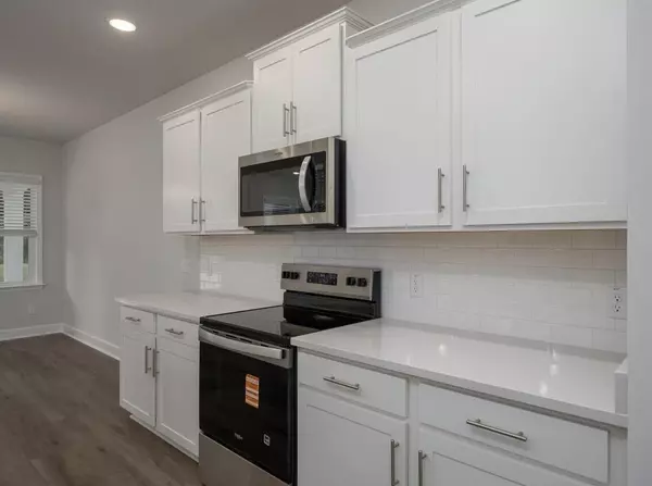 Huger, SC 29450,121 Royal Cainhoy Way