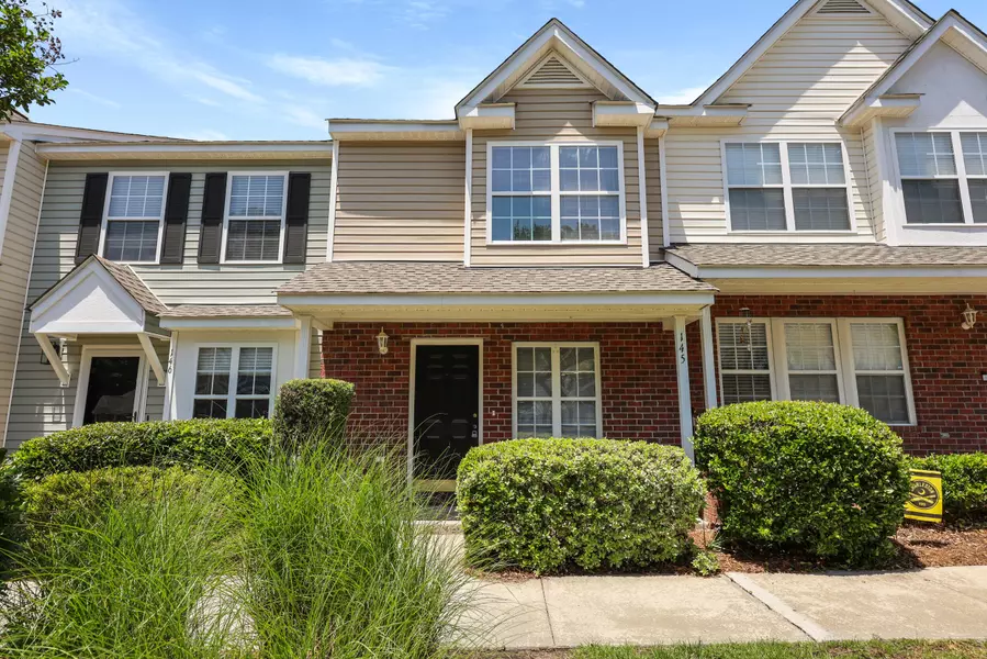 145 Taylor Cir, Goose Creek, SC 29445