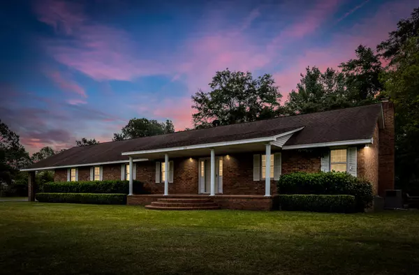 228 Dogwood Trl, Harleyville, SC 29448