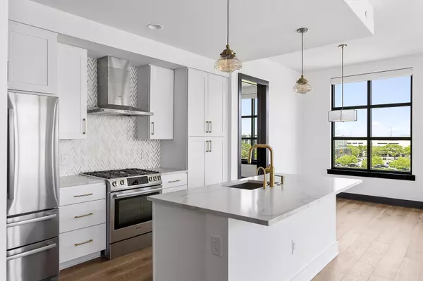 Charleston, SC 29401,5 Gadsdenboro St #503