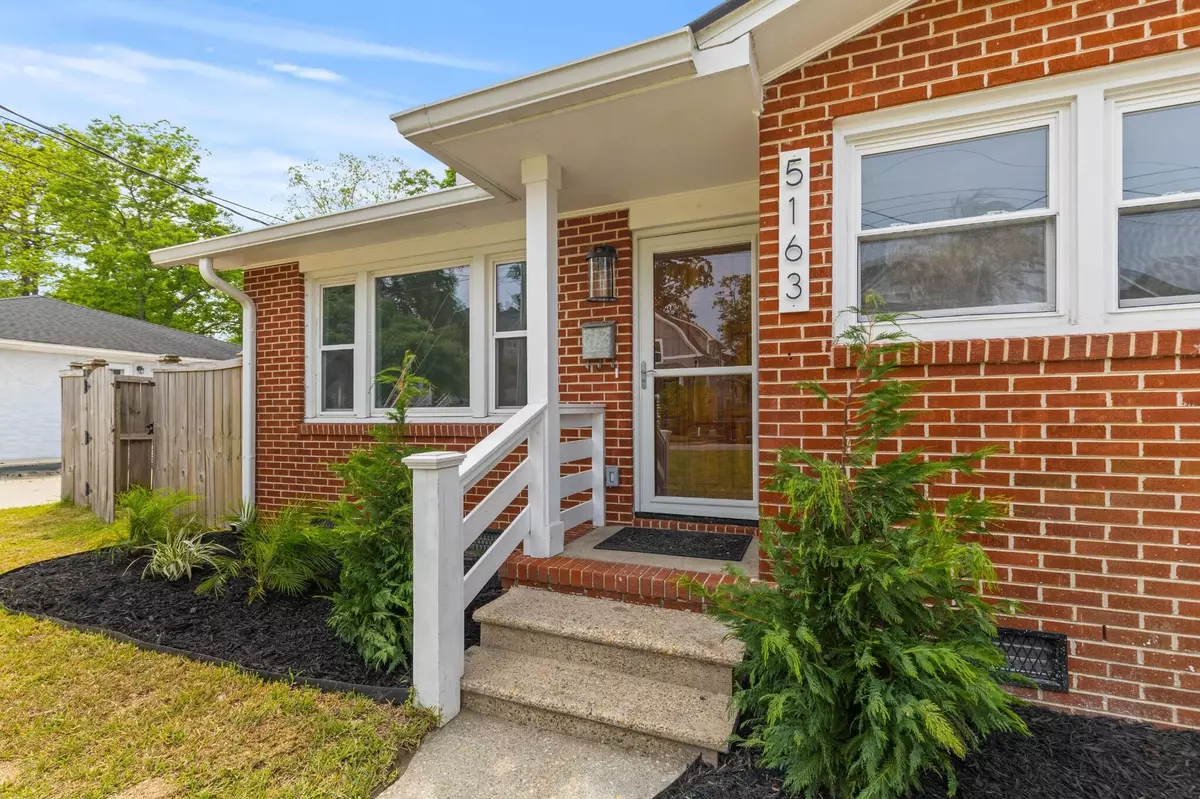 North Charleston, SC 29405,5163 W Dolphin St