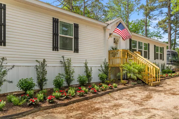 Cross, SC 29436,637 Murphy Bay Dr