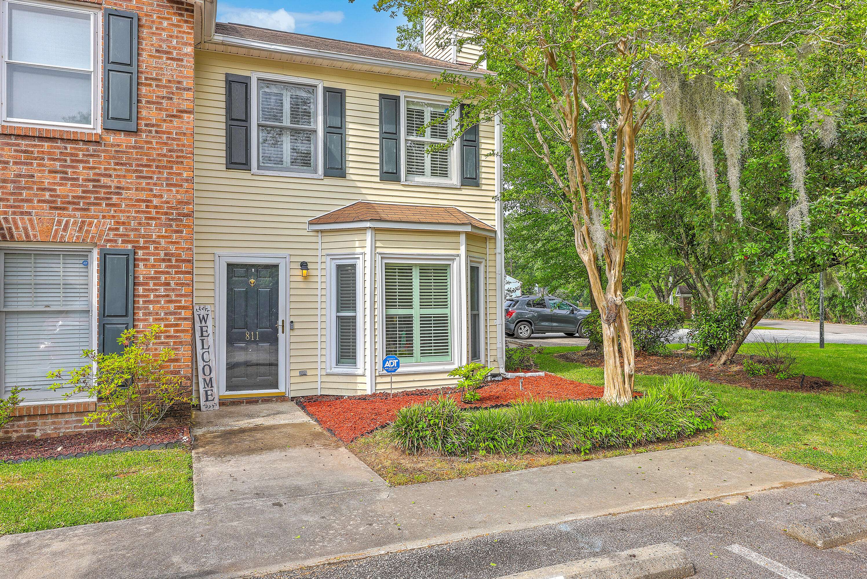 Summerville, SC 29485,811 Reserve Way
