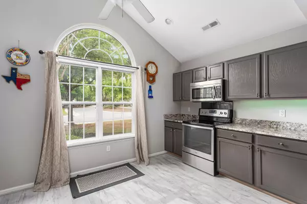 North Charleston, SC 29420,8651 Grassy Oaks Trl