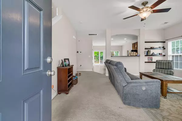 Ladson, SC 29456,3537 Galaxy Rd