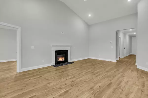 Summerville, SC 29486,761 Maynard Ln