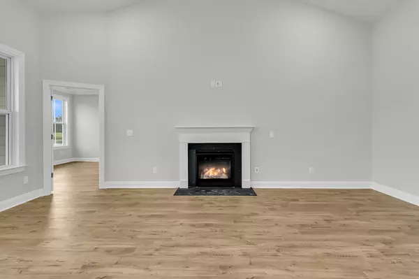 Summerville, SC 29486,761 Maynard Ln