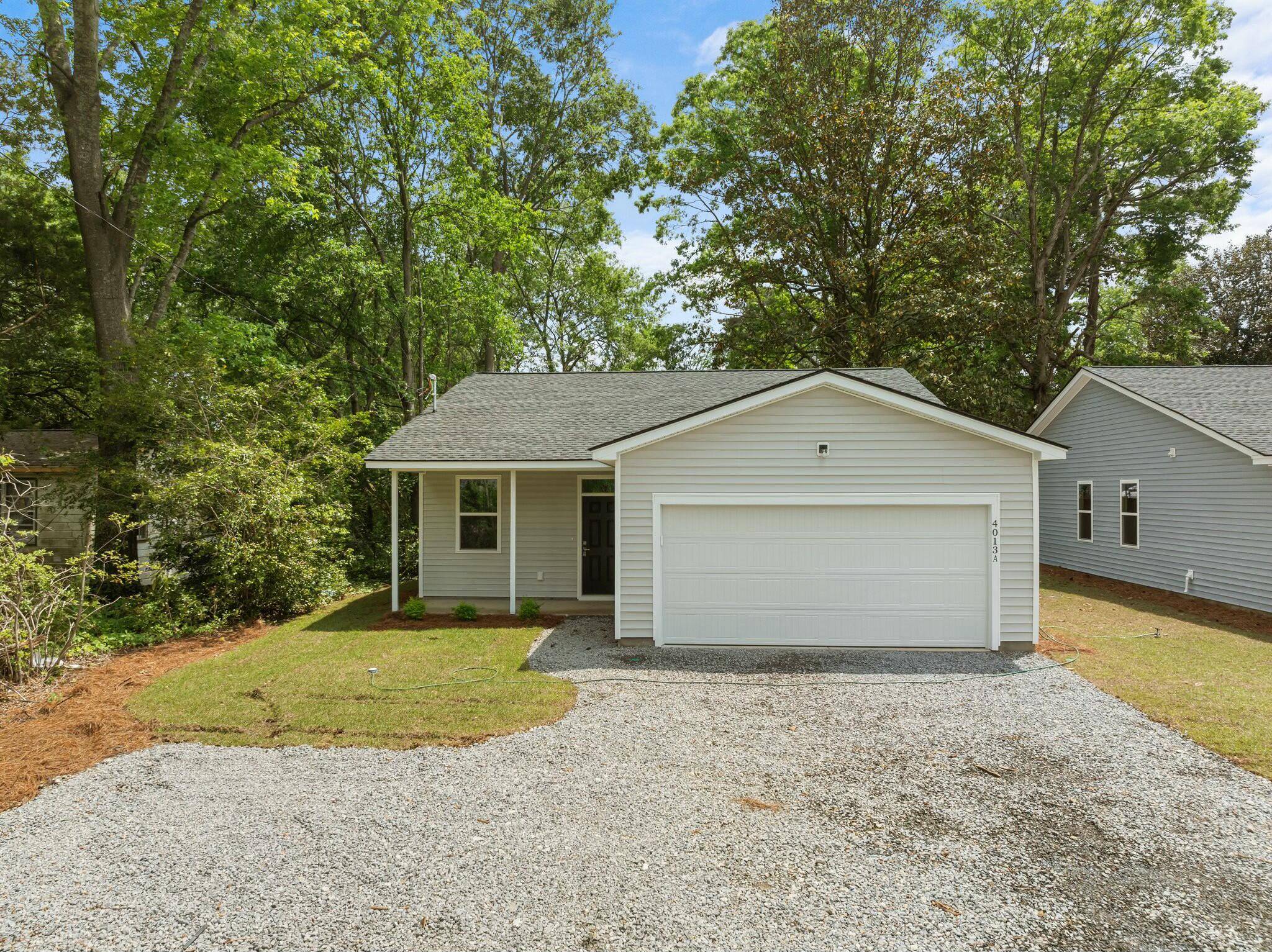 Ladson, SC 29456,4013 A Ladson Rd
