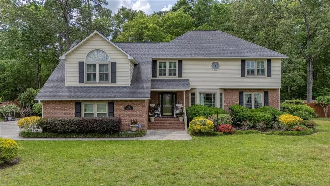 122 Hidden Fawn Cir, Goose Creek, SC 29445