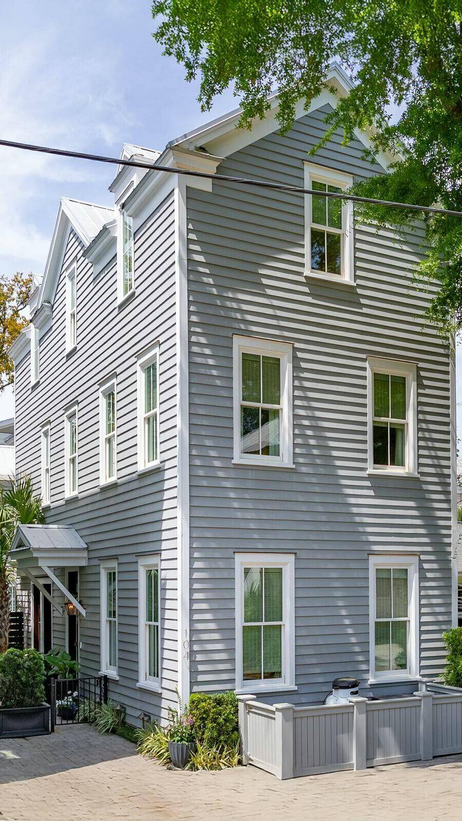Mount Pleasant, SC 29464,104 May Ln
