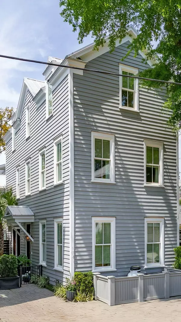 Mount Pleasant, SC 29464,104 May Ln