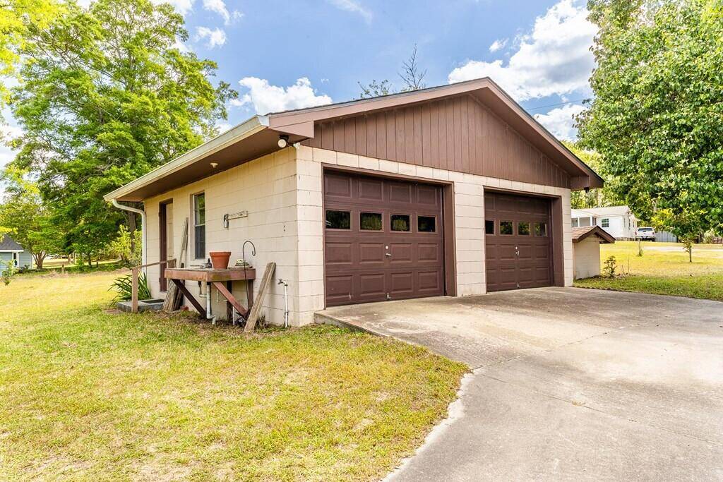 Eutawville, SC 29048,209 Belvedere Dr