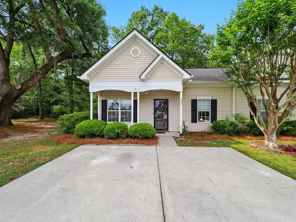 325 Dupont Way, Summerville, SC 29485