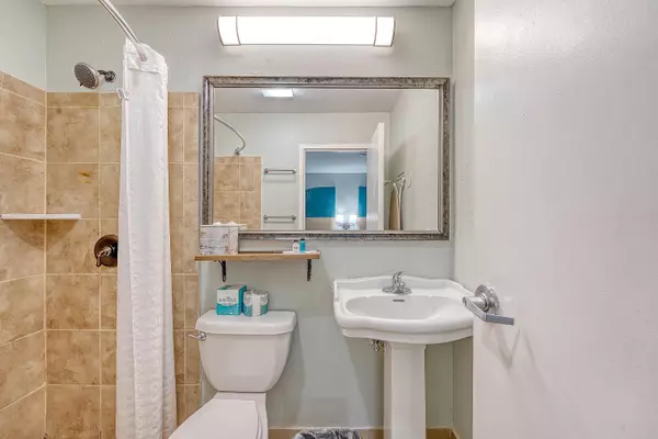 Isle Of Palms, SC 29451,1004 Ocean Blvd #108