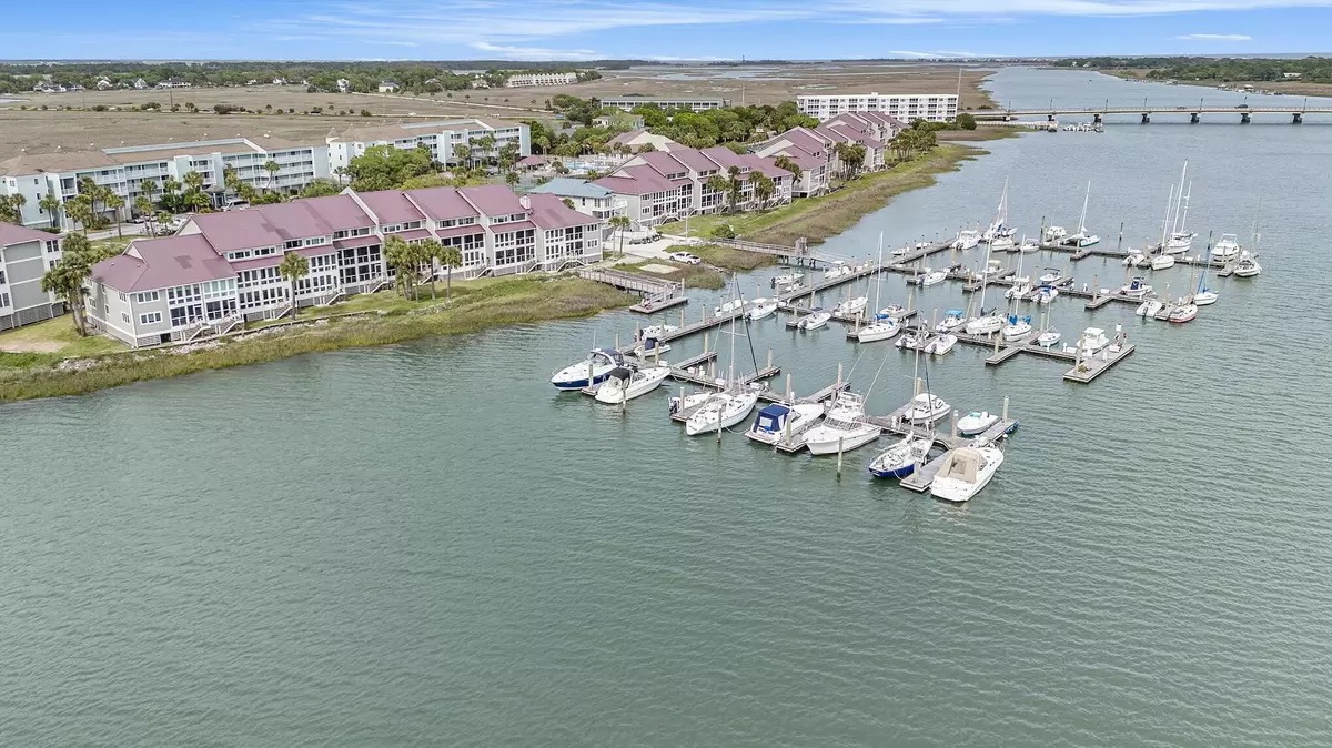 Folly Beach, SC 29439,74 Mariners Cay Dr