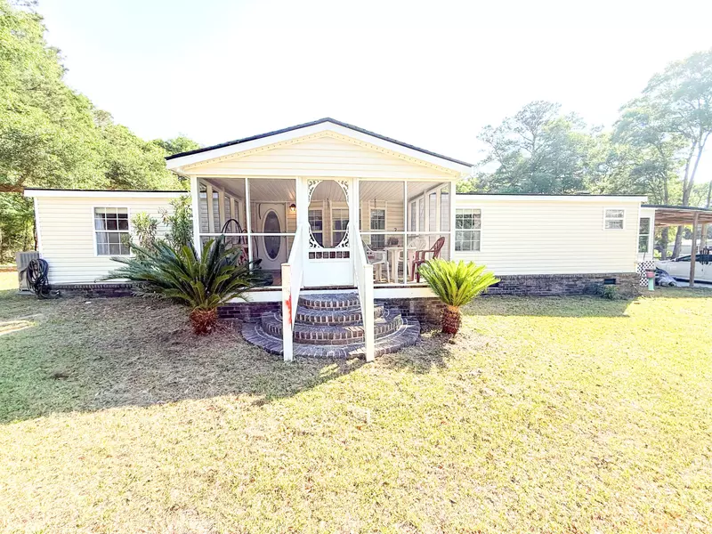 1532 Fox Pond Ln, Wadmalaw Island, SC 29487