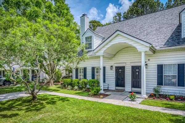 3084 Queensgate Way, Mount Pleasant, SC 29466