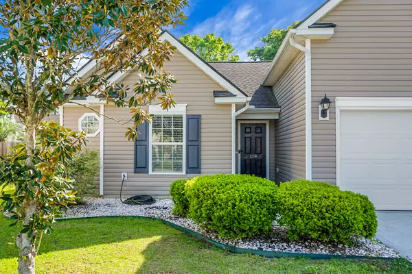 Ladson, SC 29456,129 Mockernut Dr