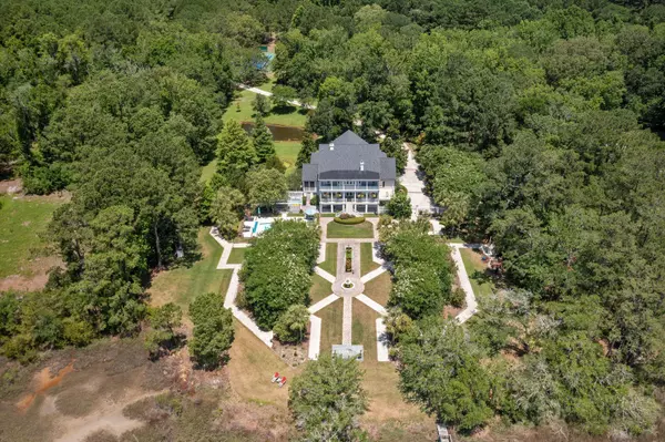 Wadmalaw Island, SC 29487,1972 Long Creek Rd