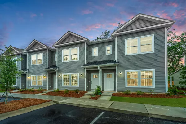 803 Twin Rivers Dr, Wando, SC 29492