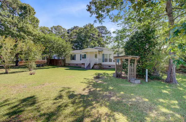 402 Vine St, Summerville, SC 29483