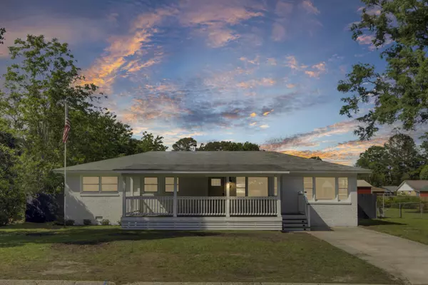 32 Elmora Ave,  Goose Creek,  SC 29445
