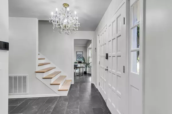 Summerville, SC 29485,615 Fairington Dr