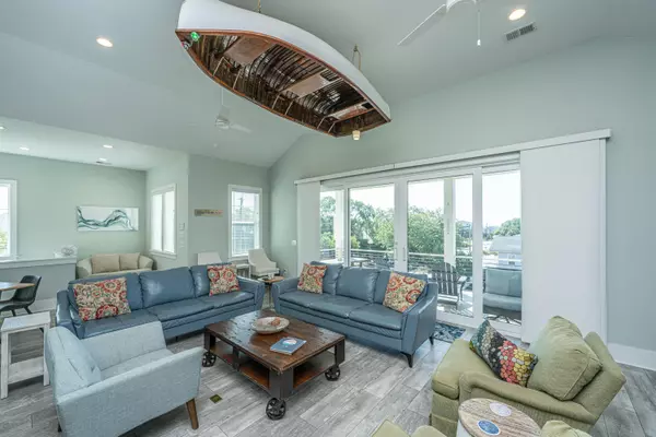 Edisto Beach, SC 29438,2501 Myrtle St