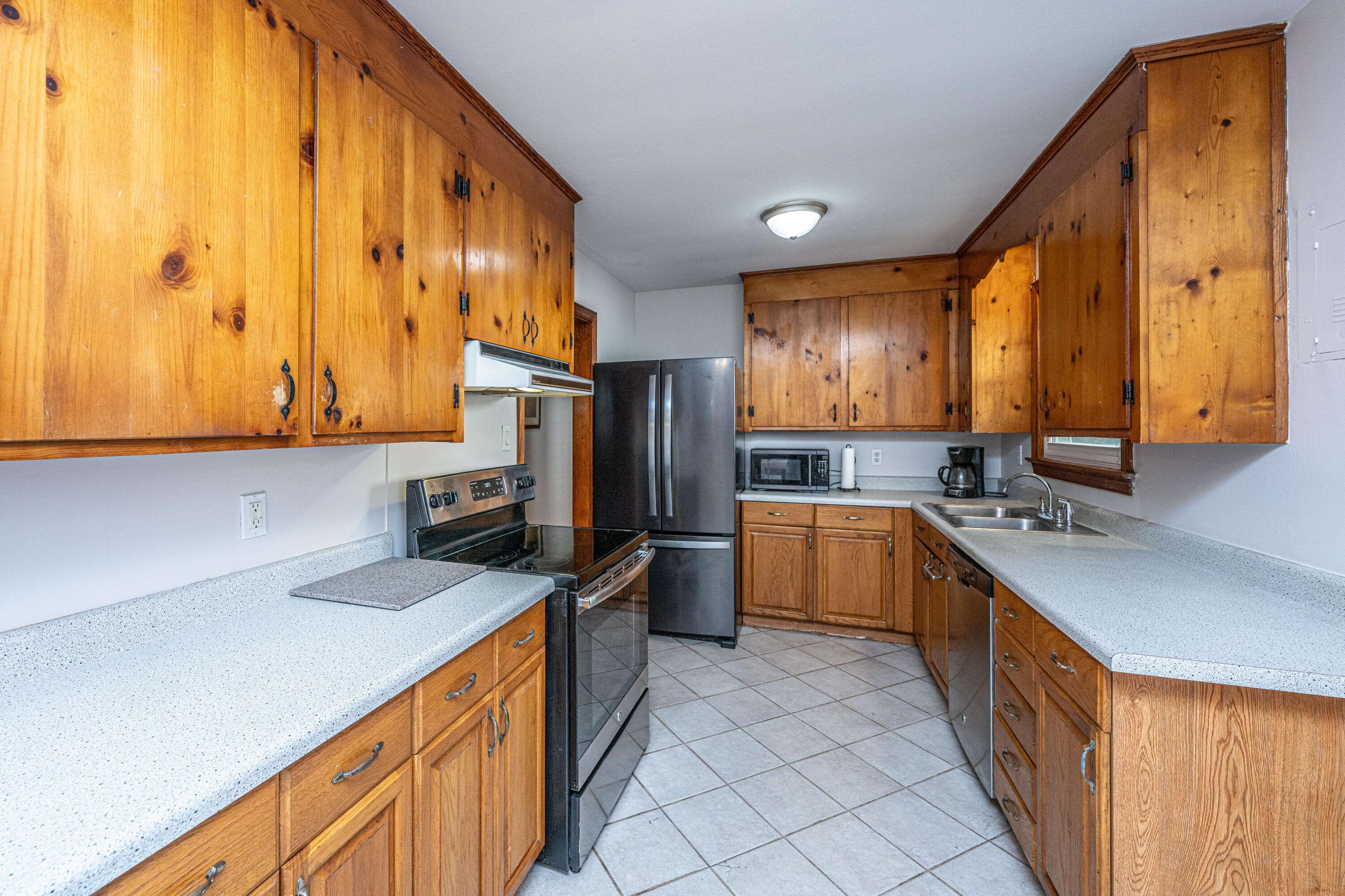 North Charleston, SC 29405,4515 Holmes Ave