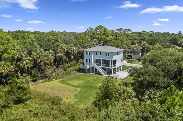 Edisto Island, SC 29438,912 Cheehaw St