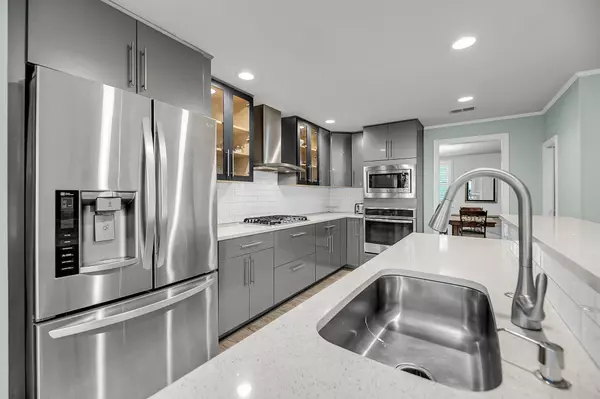 Charleston, SC 29407,710 W Harrison Rd