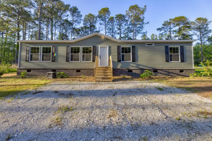 81 Bailey Cir, Seabrook, SC 29940