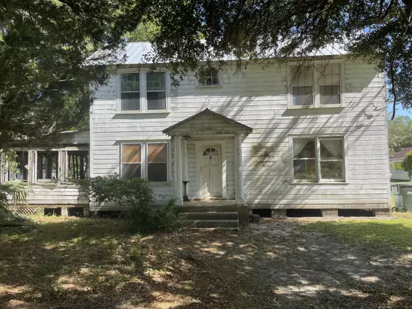 Mcclellanville, SC 29458,217 Scotia St
