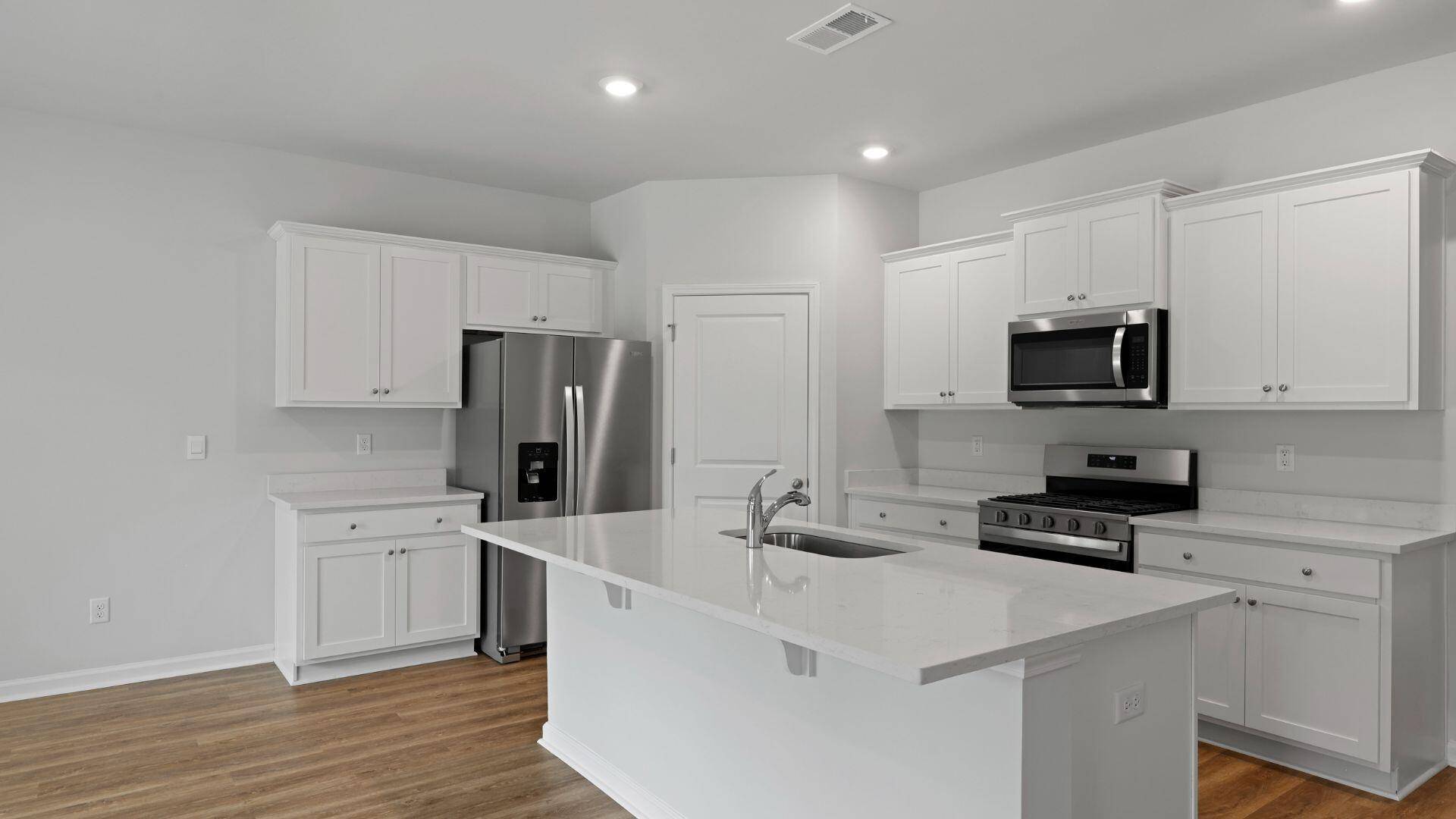 Summerville, SC 29486,303 Willow Run Dr