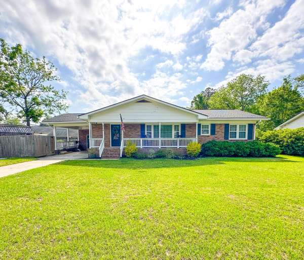 404 Rose Ln, Summerville, SC 29485