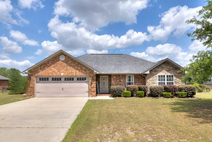 2565 Stirrup Ln, Dalzell, SC 29040